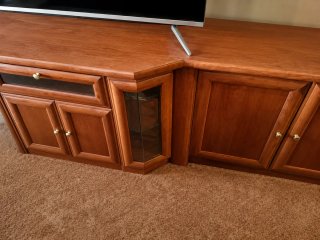 Mueble de salón madera y cristal