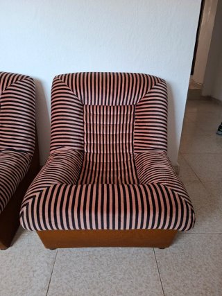 Conjunto Retro Sofá + Mesita Centro