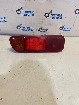 Piloto trasero izquierdo Nissan Terrano2