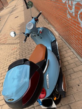 Moto Atenea Azul vintage