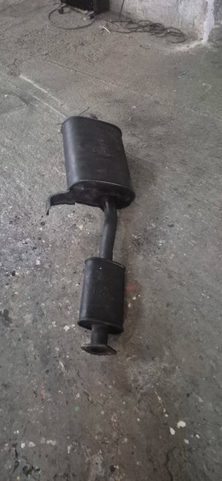 Tubo de escape Nissan Terrano 2 largo