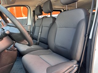 NISSAN NV300 Combi 6 1,2t L2H1 2.0 dCi 120 Óptima