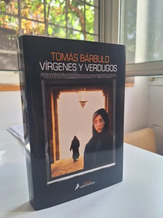 Vírgenes y verdugos