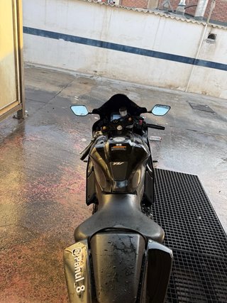 Yamaha R7 2023 Negra Limitada para el A2