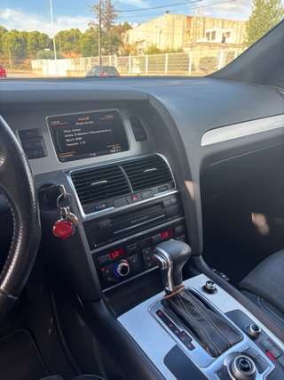 Audi Q7 2013 siempre en garaje muy bien conservado