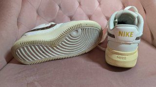 Nike Mujer Beige/Marrón