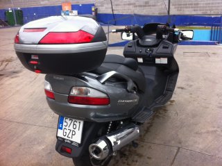 Suzuki Burgman 650 Executive Gris