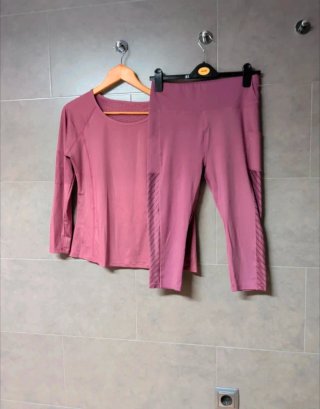Conjunto deportivo mujer rosa