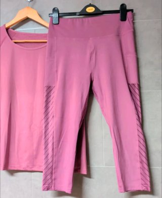 Conjunto deportivo mujer rosa
