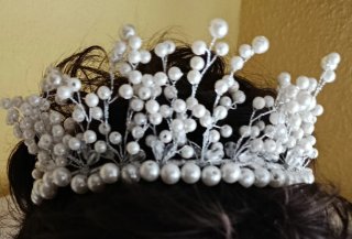 Corona de novia o tiara de perlas