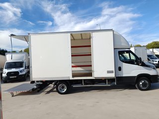 IVECO  3.0 CHASIS CAJA CERRADA CON TRAMPILLA 160