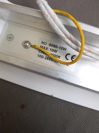 2 Apliques de pared blancos