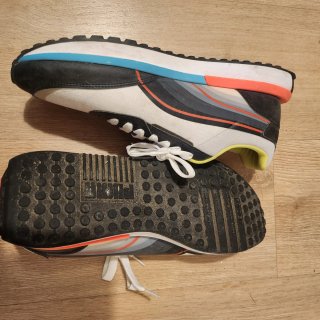 Zapatillas Puma Talla 45 Negras y Blancas
