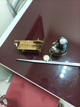Figura Belén Hilandera