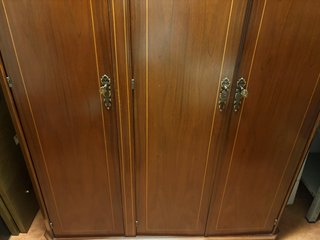 Armario clásico madera maciza