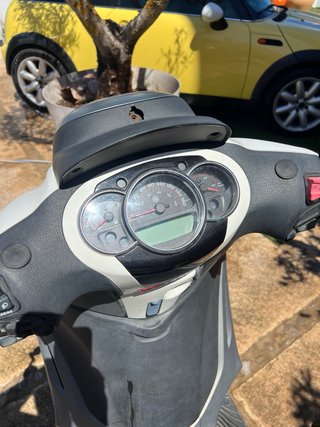 Piaggio Beverly 350 Sport Touring