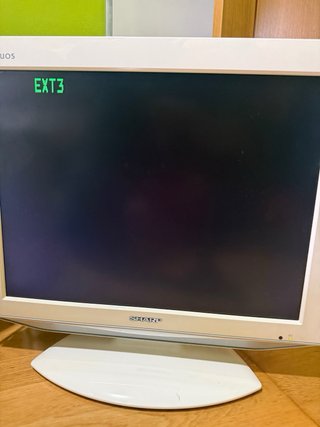 Monitor Sharp Aquos Blanco