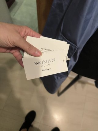 Gabardina mujer azul con capucha