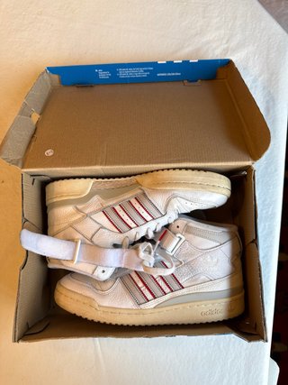 Zapatillas Forum Mid Adidas Blancas y Rojas