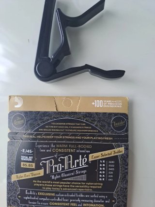 Cejilla y Cuerdas D'Addario Pro-Arte EJ45