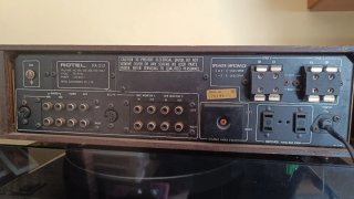Amplificador Rotel RA-312 Plata