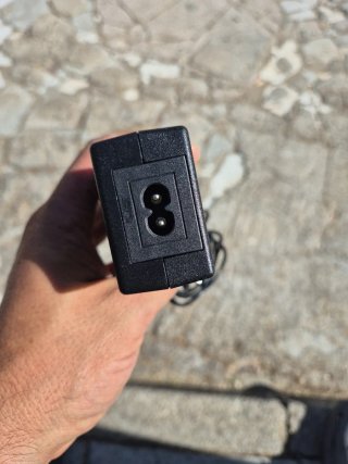 Cargador Portátil Sony para Ordenador