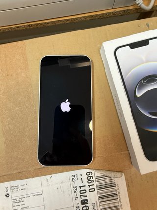 iPhone 16e
