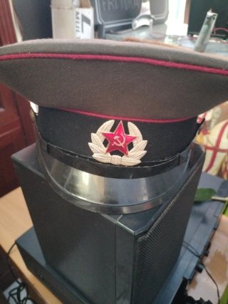Gorra militar soviética plato