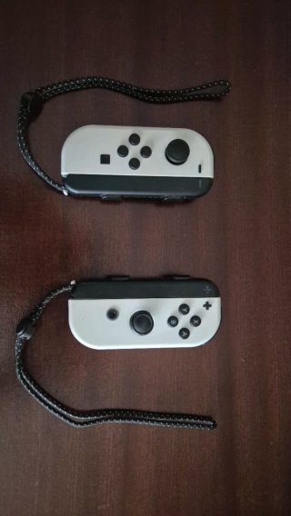 Nintendo Switch OLED + 1 Jogo