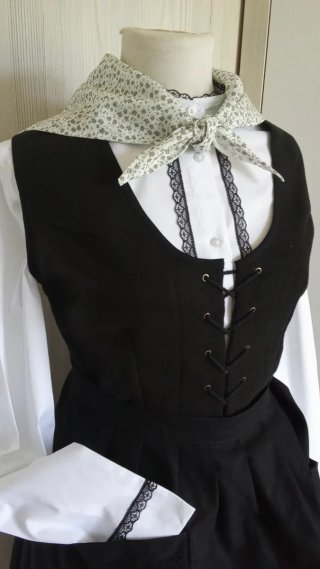 Traje Neska-Baserritarra "145 euros"