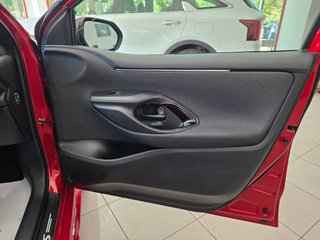 Toyota Yaris 1.5 120H Style Plus