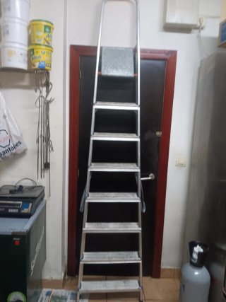 Escalera inoxidable 8 peldaños