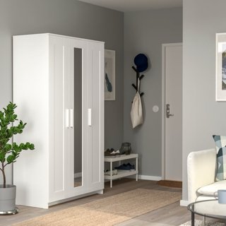 Armarios Ikea Blancos cada uno, dos puertas 80