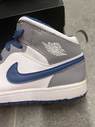 Jordan 1 Mid Zapatillas Grises y Azules