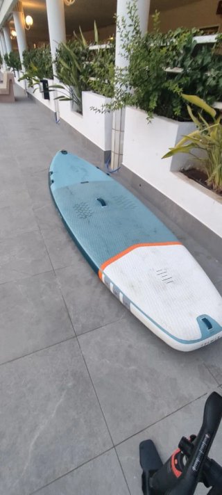 Tabla Paddle Surf Azul y Blanca Urge venta.