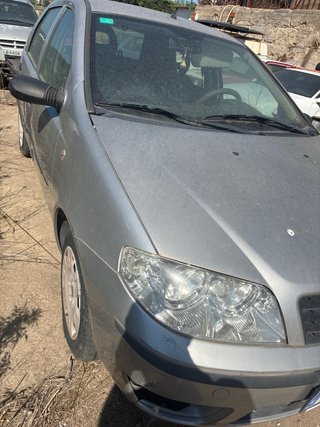 Fiat Punto Gris
