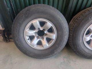 Llantas Originales Nissan Patrol GR Y61 16"