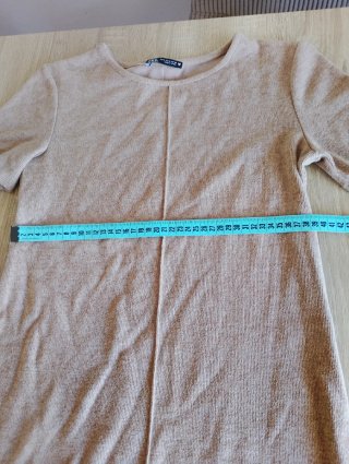 Vestido beige de manga corta