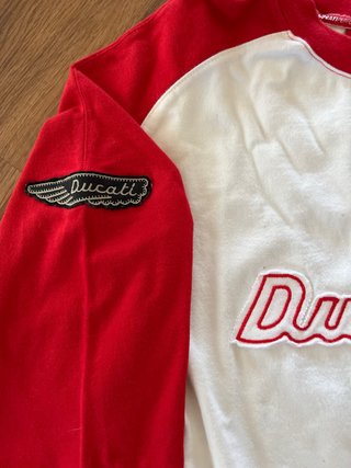 Camiseta Manga Larga Ducati Roja y Blanca Sin Usar