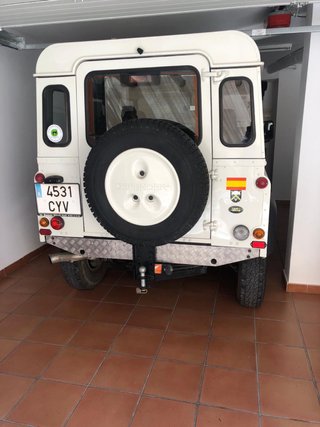 Land Rover Defender 2005