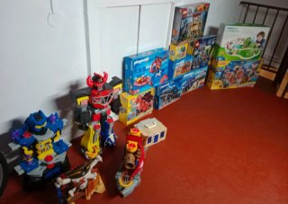 Lote de juguetes varios