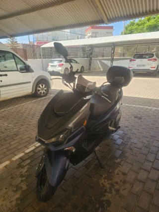Moto Scooter Linhai Buck 125 Negra/Azul