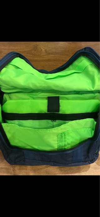 Maletín Newfeel azul y verde ideal para portátil