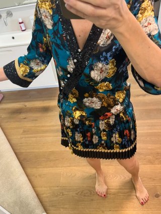 Vestido Privée kimono estampado floral negro S