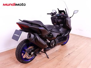 YAMAHA T-MAX 560