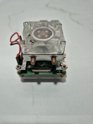 Raspberry Pi 4 con ventilador incorporado