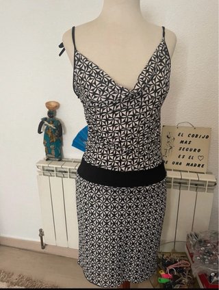 Lote 3 vestidos: floral, geométrico y blanco