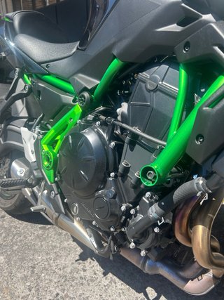 Kawasaki Z650 2025 Negra y Verde Limitada A2