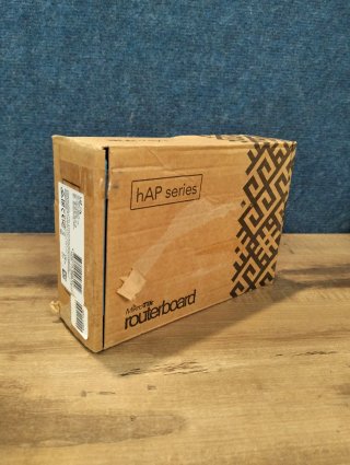 Punto de acceso MikroTik hAP lite TC RB941-2nD-TC