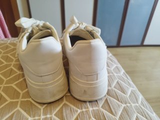 Bambas blancas con oso colgante T40